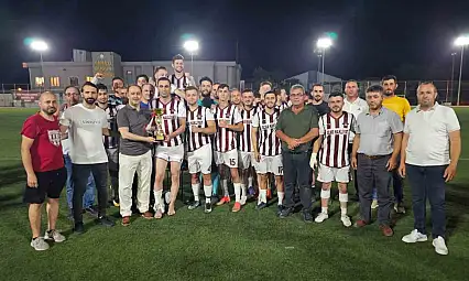 Bandırma'da mahalleler arası futbol turnuvasının şampiyonu belli oldu