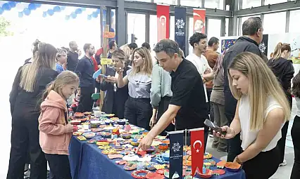 Büyükşehir'in özel öğrencileri, eserlerini görücüye çıkardı