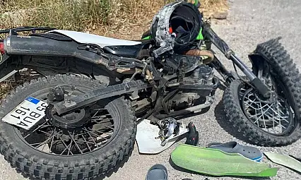 Kamyona çarpan motosiklet sürücüsü hayatını kaybetti