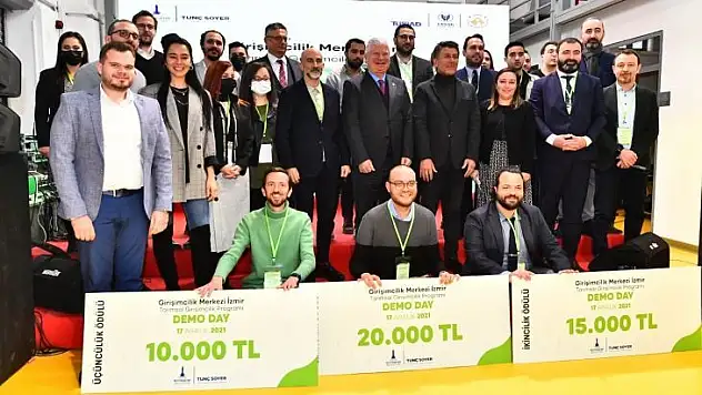 'Girişimcilik Merkezi İzmir'de ilk ödüller sahiplerini buldu