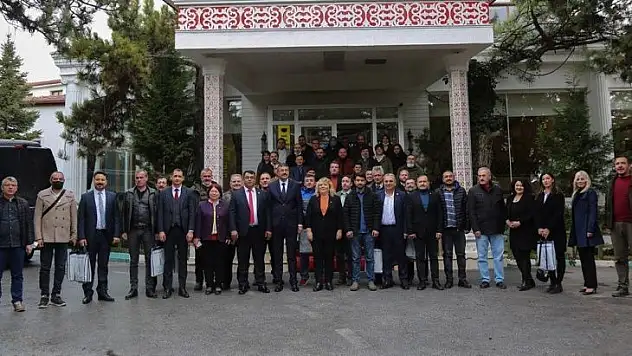 'İnsan hayatındaki en değerli şey ahlak'