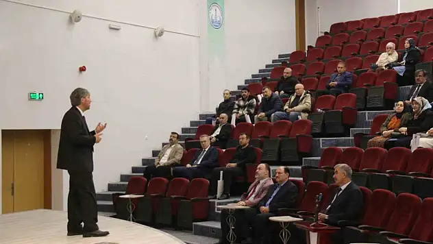 'Örgün Eğitimle Birlikte Hafızlık Projesi' tanıtım toplantısı Kütahya'da gerçekleştirildi