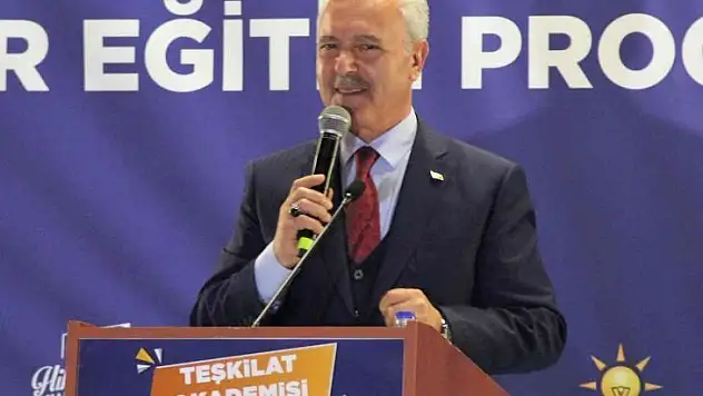 AK Parti'de 'Teşkilat Akademisi İzmir Eğitim Programı' tamamlandı