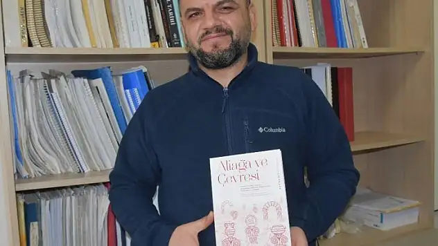 Aliağa ve çevresindeki antik kentler bu kitapta