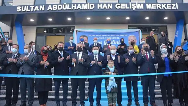 Altıeylül'de Sultan Abdülhamid Han Gelişim Merkezi hizmete açıldı