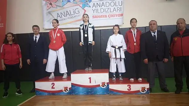 Analig Yıldızlar Karete Grup Müsabakaları tamamlandı