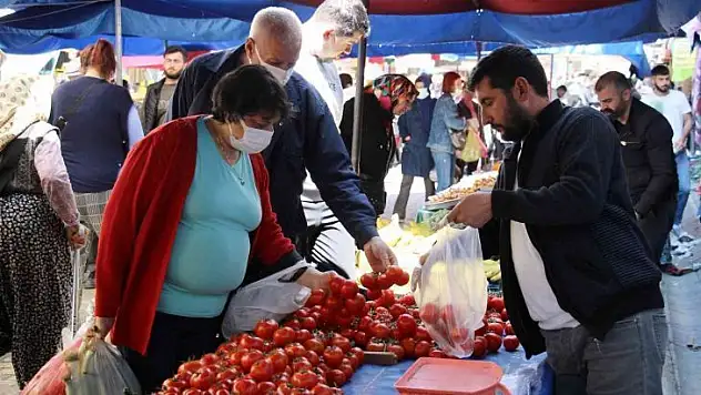 Aydın'da semt pazarlarının ateşi düştü