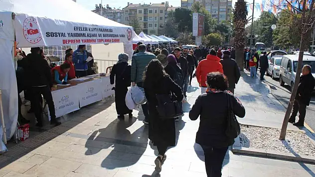 Aydınlıların depremzedeler için seferberliği devam ediyor