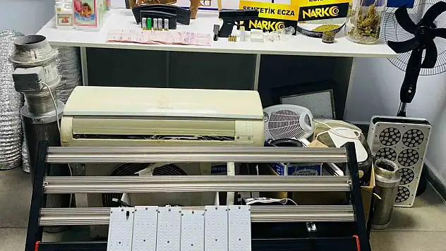 Ayvalık'ta narkotik operasyonu 2 gözaltı