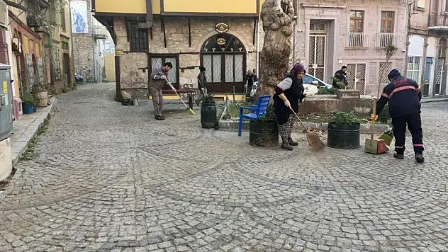 Ayvalık'ta temizlik seferberliği