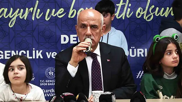 Bakan Kirişci: 'Depremde kuzenlerim ve yeğenlerimi kaybettim'