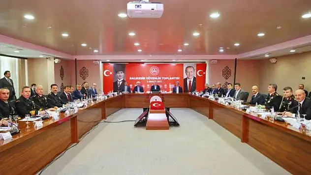 Bakan Soylu Balıkesir'de incelemelerde bulundu