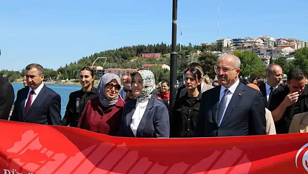 Bakan Yardımcısı Yenigün, 'Aileleri güçlendirmek, Türkiye'nin geleceğini güçlendirmek olarak düşünüyoruz'