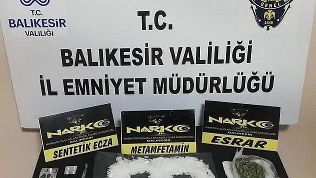 Balıkesir'de 4 uyuşturucu tacirine operasyon
