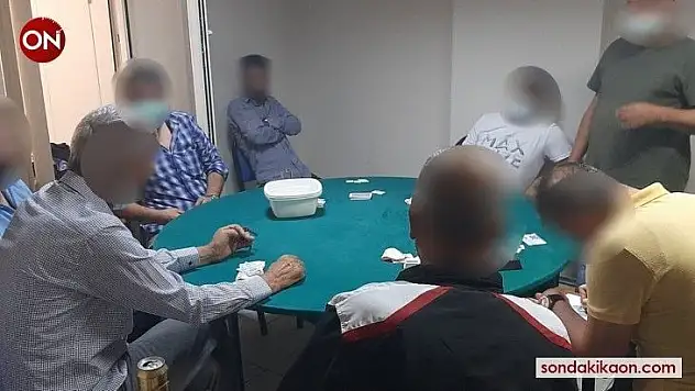 Balıkesir'de derneğe kumar baskını