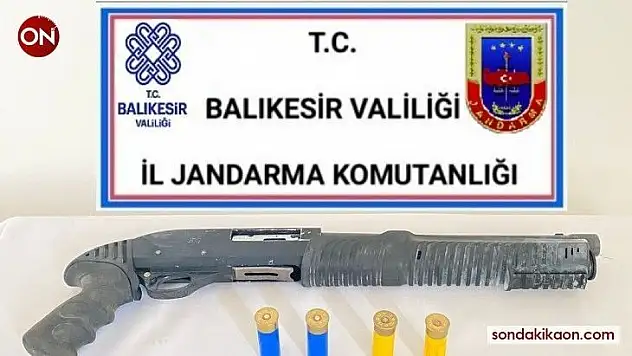 Balıkesir'de jandarmadan 16 aranan şahsa gözaltı