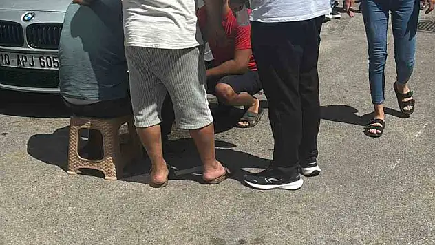 Bandırma'da motosikletin çarptığı yaşlı kadın ağır yaralandı