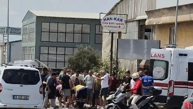 Bandırma'da otomobil ile motorlu bisiklet çarpıştı: 2 yaralı