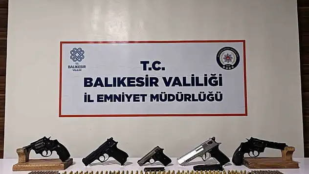 Bandırma'da ruhsatsız silah operasyonu