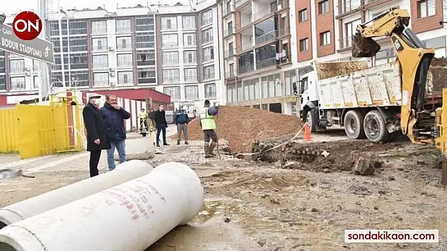 Başkan Öz: 'Kanalizasyon meselesini çözüyoruz'