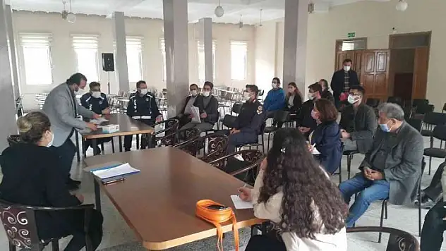 Buldan'da bağımlılıkla mücadele çalıştayı düzenlendi