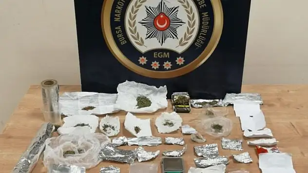 Bursa'da 1 kilo 250 gram uyuşturucu ele geçirildi