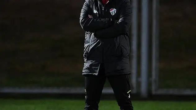 Bursasporlu futbolculara aile izni verildi