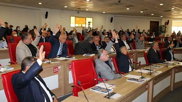 Büyükşehir'de 'Gergin' rapor görüşmesi