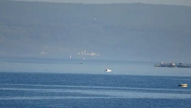 Çanakkale Boğazı yoğun sis nedeniyle trafiğe kapandı