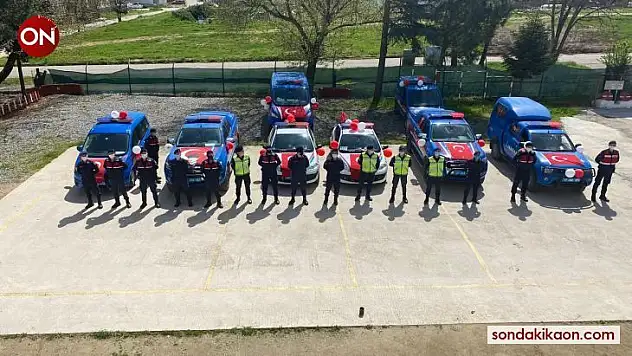 Çanakkale'de kolluk kuvvetleri 23 Nisan coşkusunu yaşattı