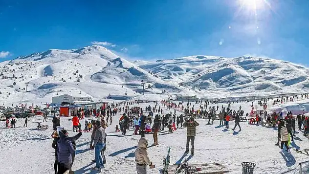 Denizli Kayak Merkezi gelecek sezonu yeni yüzüyle karşılayacak