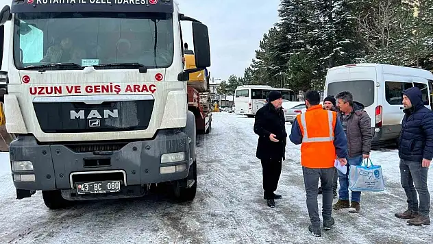 Deprem bölgesine Kütahya'dan ağır iş makineleri, kamyonlar ve yükleyiciler gönderildi