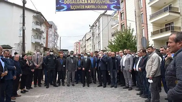 Dursunbey'de doğalgaz çalışmaları başladı
