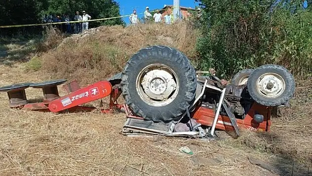 Dursunbey'de traktör ters döndü: 1 ölü