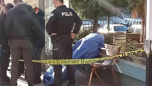 Ecel bankta yakaladı