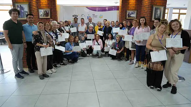 Edremit'te kadınların yerel yönetime katılımı güçleniyor
