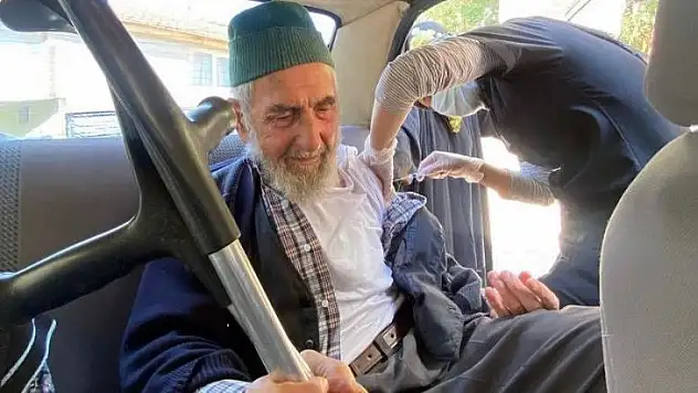 Ekipler dağ köylerinde kapı kapı gezip aşılama yapıyor