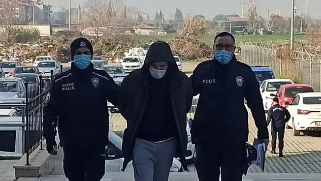 Girdiği evde suçüstü yakalanan hırsız tutuklandı