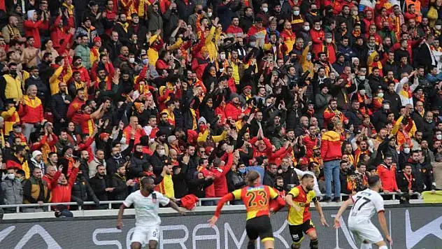 Göztepe'de taraftarlarından kötü gidişata tepki