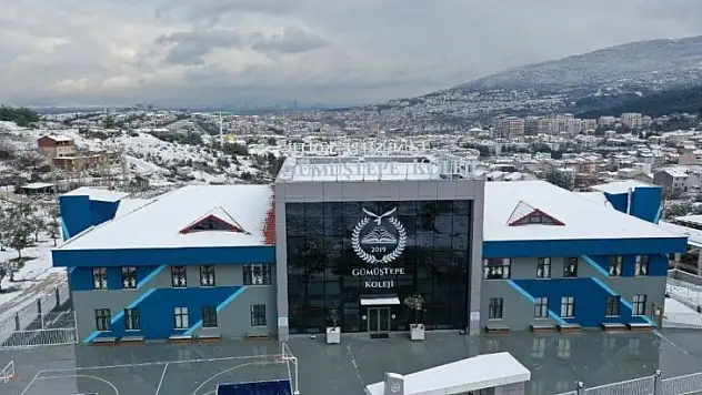 Gümüştepe Koleji'nde her öğrenciye özel sınıfta bursluluk sınavı