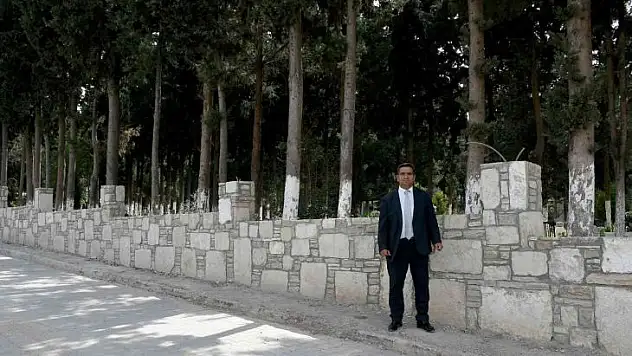 Güzelçamlı Mahallesi Mezarlığı'nda yenileme çalışmasında sona gelindi
