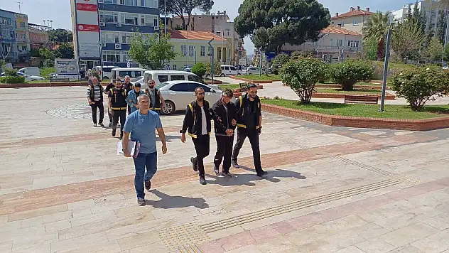 İki kişinin yaralandığı kavganın şüphelileri adliyeye sevk edildi