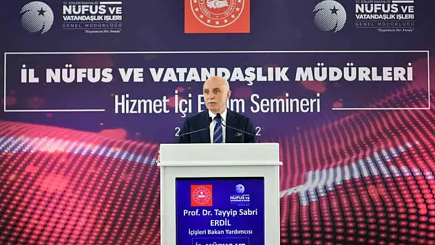 İl Nüfus Müdürleri Ayvalık'ta eğitim seminerine katıldı