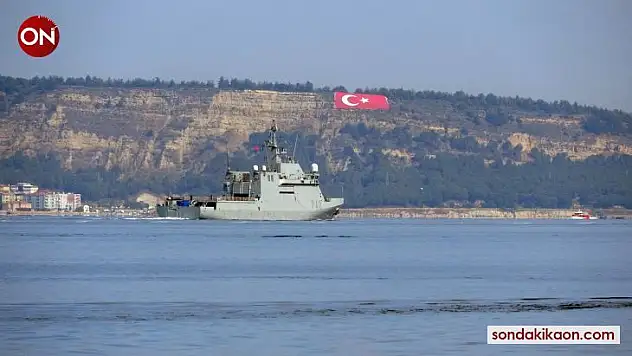 İspanya savaş gemisi Çanakkale Boğazı'ndan geçti