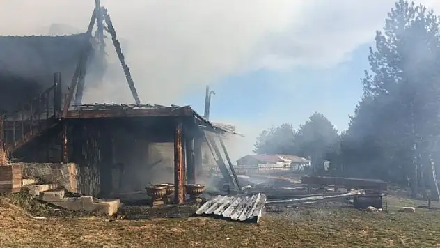 İşyeri alevlere teslim oldu