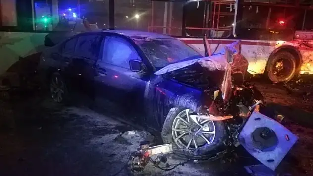 İzmir'de feci kaza: 2 yaralı