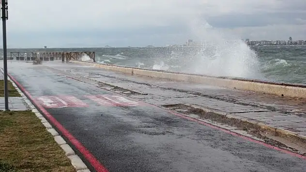 İzmir'de fırtına kabusu geri döndü