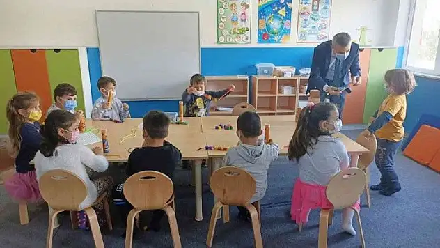 Kaymakam Atasoy, güvenli eğitim için çalışıyor