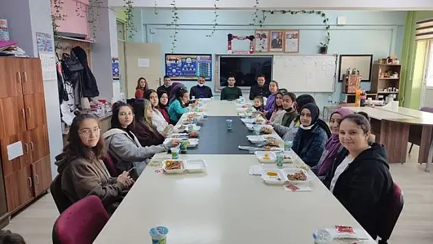 Kaymakam Sirkeci, öğrencilere eğitim ve iş hayatındaki tecrübelerini aktardı