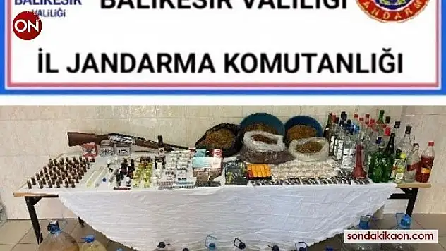 Kepsut'ta kaçak içki ve tütün operasyonu